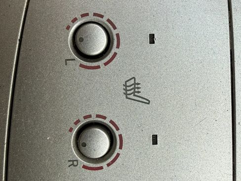 Used 2005 Toyota Avalon XLS FWD image 33
