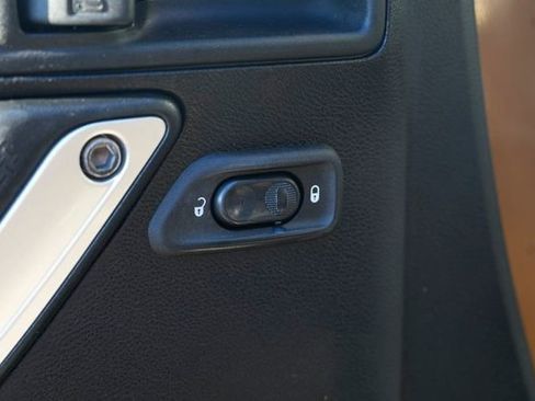 Used 2011 Jeep Wrangler Unlimited 70th Anniversary w/ Dual Top Group image 29