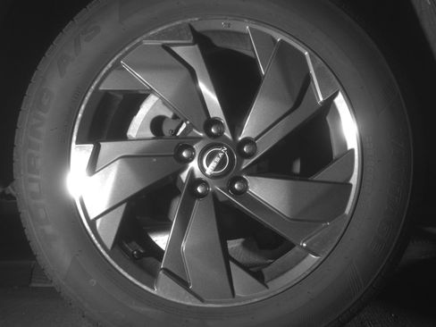 Used 2025 Nissan Rogue SV FWD image 15