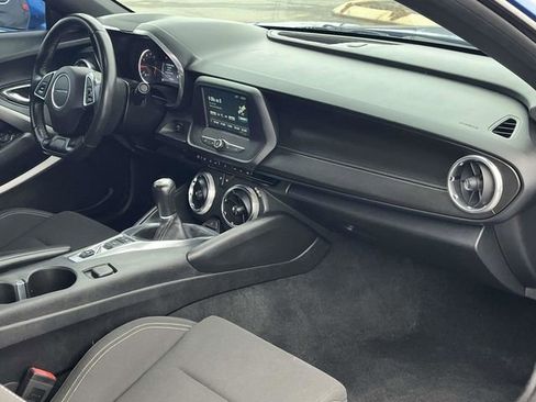 Used 2016 Chevrolet Camaro LT image 21