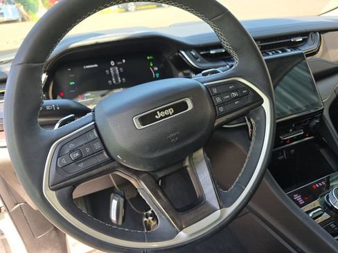 Used 2022 Jeep Grand Cherokee Limited 4xe AWD/4WD image 8