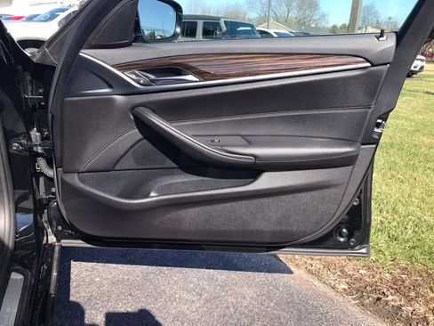 Used 2018 BMW 530e xDrive 530e xDrive iPerformance Sedan w/ Premium Package 2 image 50