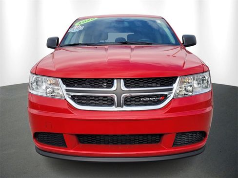 Used 2020 Dodge Journey SE w/ SE Popular Equipment Group image 2