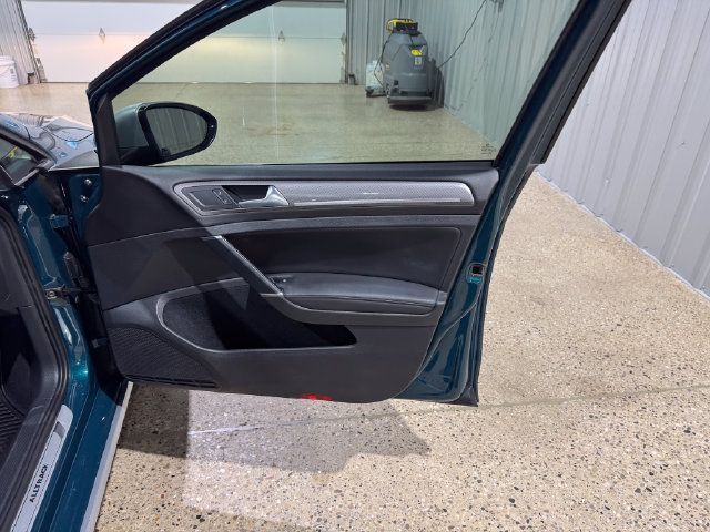 Used 2018 Volkswagen Golf Alltrack AWD/4WD image 22