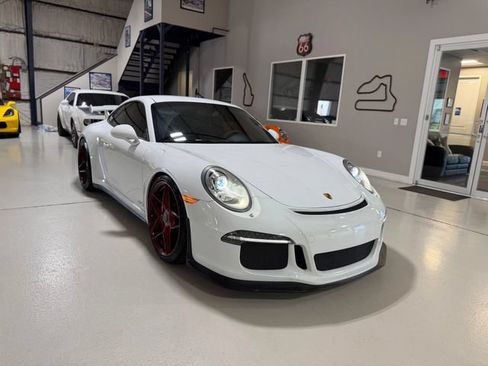 Used 2015 Porsche 911 GT3 w/ Sound Package Plus RWD image 44