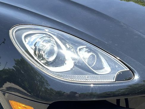 Used 2015 Porsche Macan Turbo AWD/4WD image 10
