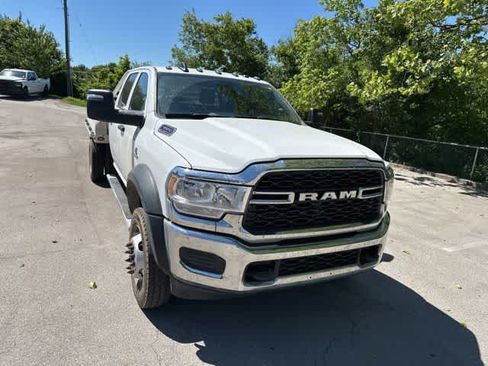 Used 2024 RAM 5500 Tradesman w/ Chrome Appearance Group AWD/4WD image 21
