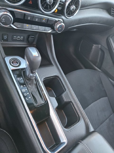 Used 2025 Nissan Sentra SV FWD image 16