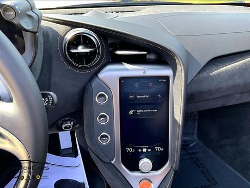 Used 2026 McLaren 750S Spider RWD image 7