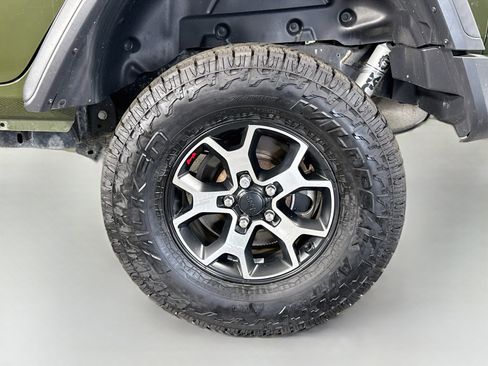 Used 2021 Jeep Wrangler Unlimited Rubicon w/ Uconnect 4C Nav & Sound Group AWD/4WD image 37