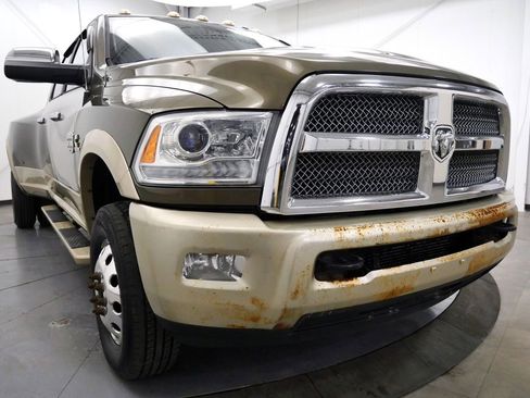 Used 2014 RAM 3500 Laramie Longhorn image 41
