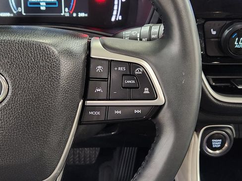 Used 2024 Toyota Grand Highlander FWD image 48