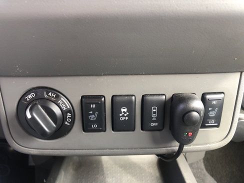 Used 2019 Nissan Frontier SL image 13