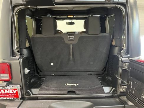 Used 2016 Jeep Wrangler Sport w/ Quick Order Package 24S AWD/4WD image 13