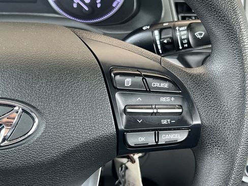 Used 2020 Hyundai Elantra SEL FWD image 24