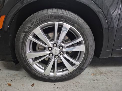 Used 2020 Cadillac XT6 Premium Luxury image 10