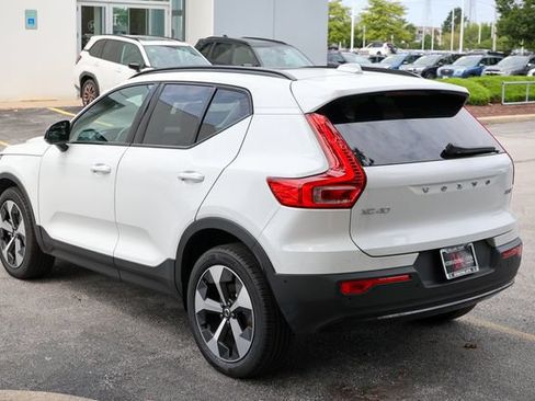 Certified 2026 Volvo XC40 B5 Plus AWD/4WD image 35