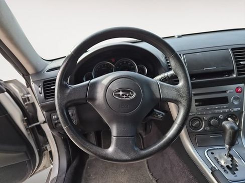 Used 2006 Subaru Outback 2.5i AWD/4WD image 13