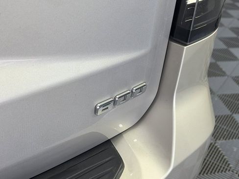 Certified 2023 Cadillac Escalade ESV Premium Luxury Platinum w/ LPO, Radiant Package AWD/4WD image 16