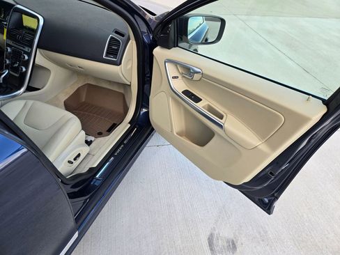 Used 2015 Volvo XC60 T5 image 19