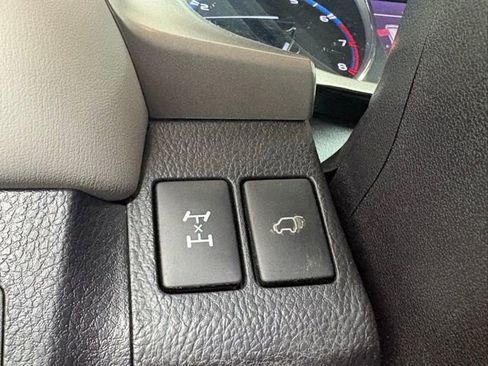 Used 2017 Toyota RAV4 Limited w/ Advanced Technology Package image 16