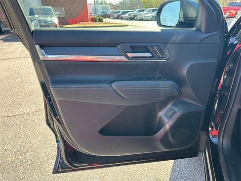 New 2026 GMC Terrain Elevation w/ Elevation Premium Package image 11