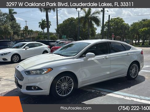 Used 2015 Ford Fusion SE w/ Equipment Group 202A AWD/4WD image 7