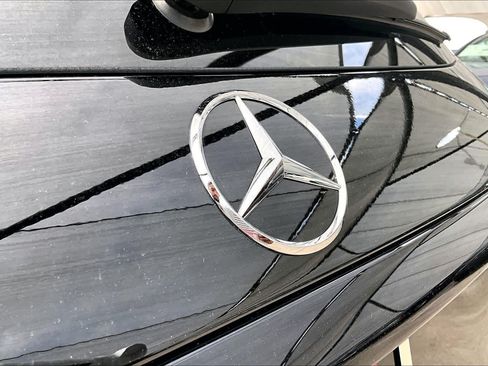 Certified 2025 Mercedes-Benz GLC 350e 4MATIC image 10