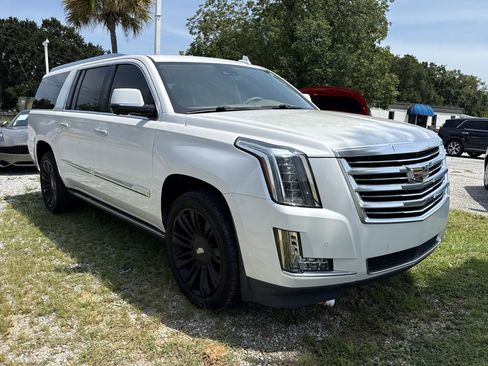 Used 2016 Cadillac Escalade ESV Platinum RWD image 7