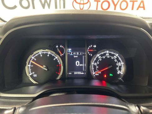 Used 2023 Toyota 4Runner Limited AWD/4WD image 28