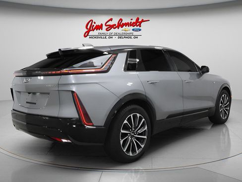 Used 2024 Cadillac Lyriq Sport AWD/4WD image 6