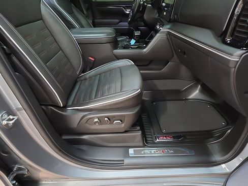 Used 2024 GMC Sierra 1500 AT4X image 12