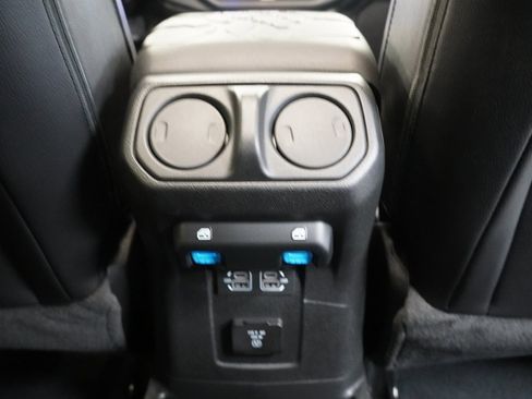Used 2023 Jeep Wrangler Unlimited Sahara w/ Cold Weather Group image 29