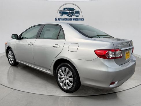 Used 2013 Toyota Corolla LE image 5