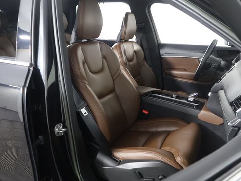 Used 2023 Volvo XC90 B6 Ultimate w/ Protection Package Premier AWD/4WD image 34