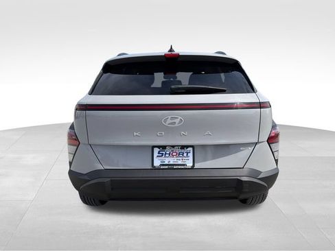 Used 2025 Hyundai Kona SEL AWD/4WD image 6