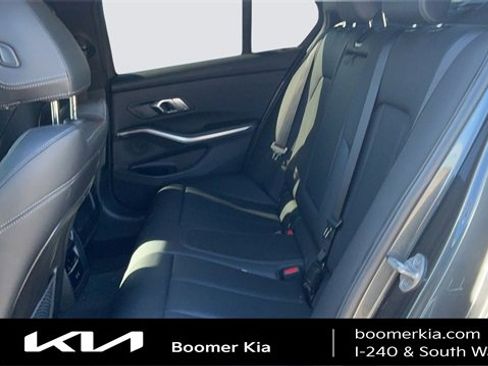Used 2022 BMW 330i xDrive Sedan w/ Driving Assistance Package image 13