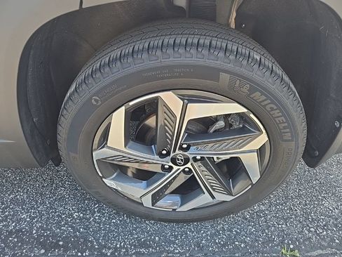 Certified 2023 Hyundai Tucson SEL w/ Convenience Package AWD/4WD image 19