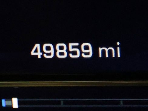 Used 2024 Chevrolet Silverado 2500 ZR2 w/ Technology Package image 23