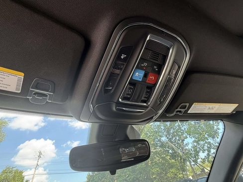 Used 2024 Jeep Grand Cherokee Laredo X AWD/4WD image 20