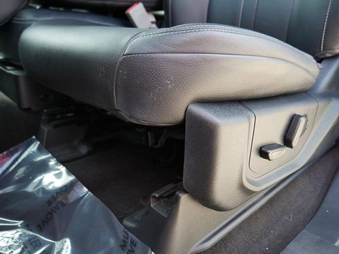 Used 2020 Ford F150 XLT w/ Equipment Group 302A Luxury AWD/4WD image 13