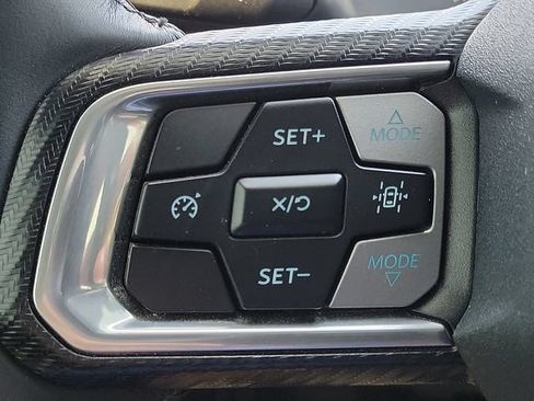 Used 2025 Ford Mustang GT RWD image 16