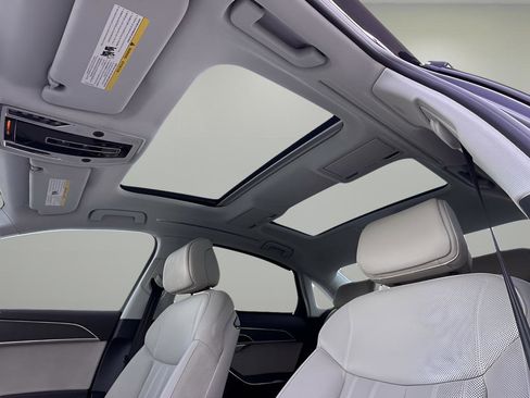 Used 2023 Audi A8 L 3.0T image 20