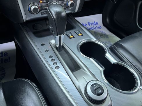 Used 2019 Nissan Pathfinder SL AWD/4WD image 25