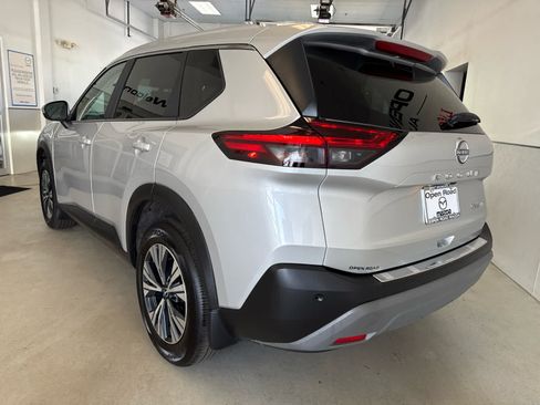 Used 2023 Nissan Rogue SV w/ SV Premium B Package AWD/4WD image 5