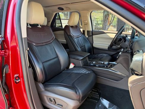 Used 2020 Ford Explorer Platinum w/ Premium Technology Package image 35