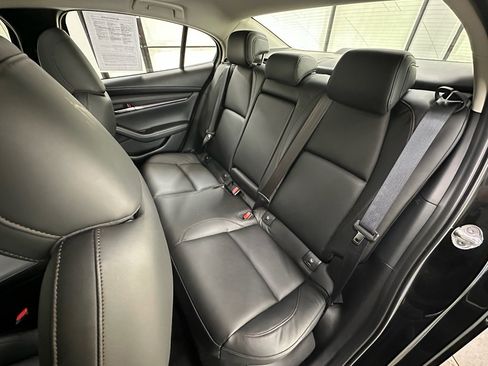 Used 2025 MAZDA MAZDA3 s image 22