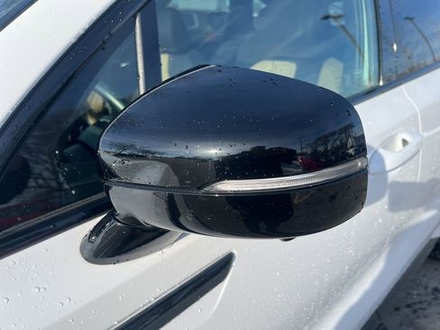 Certified 2025 Kia Sorento SX Prestige w/ Olive Brown Leather Package image 31