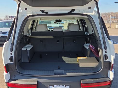 New 2026 Hyundai Santa Fe SE image 4