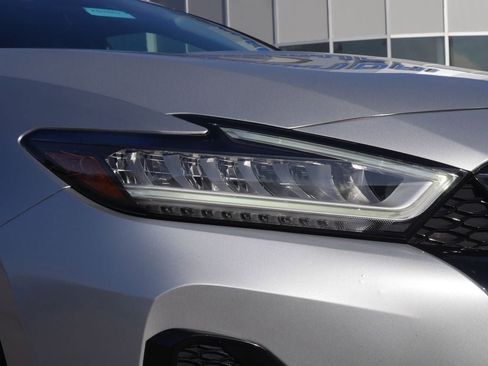 Used 2021 Nissan Maxima 3.5 SV w/ Floor Mat Group FWD image 4
